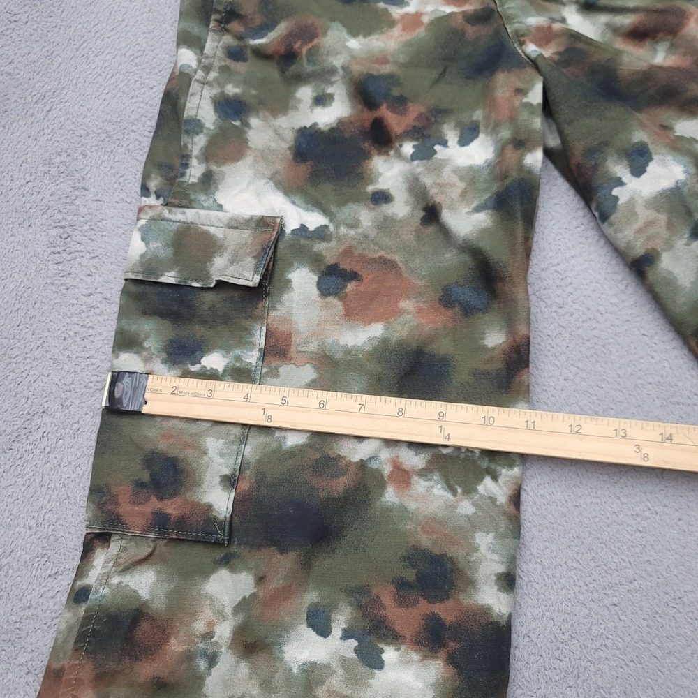 Levis Premium Pants Womens 28 Mossy Camo Baggy Cargo Relaxed 90s A60770000 - Picture 16 of 16